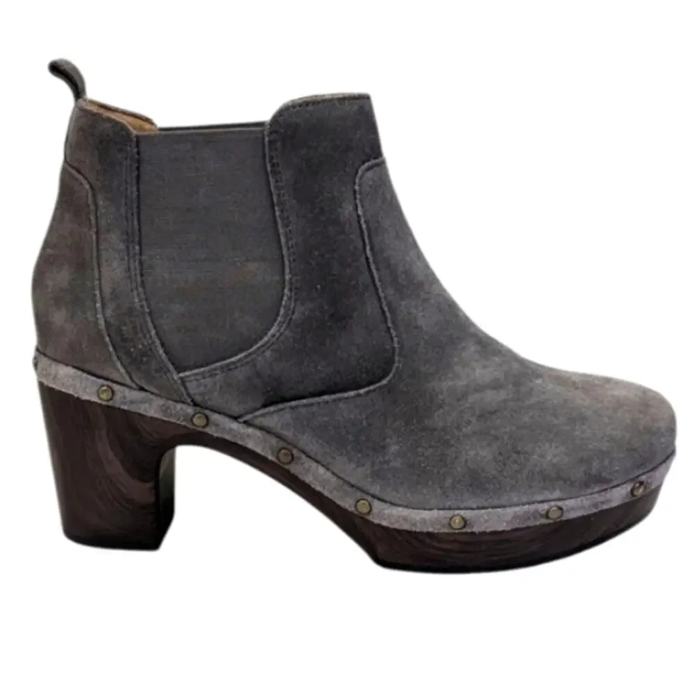 Clarks Ledella Booties Size 11M  EUC   S3774
